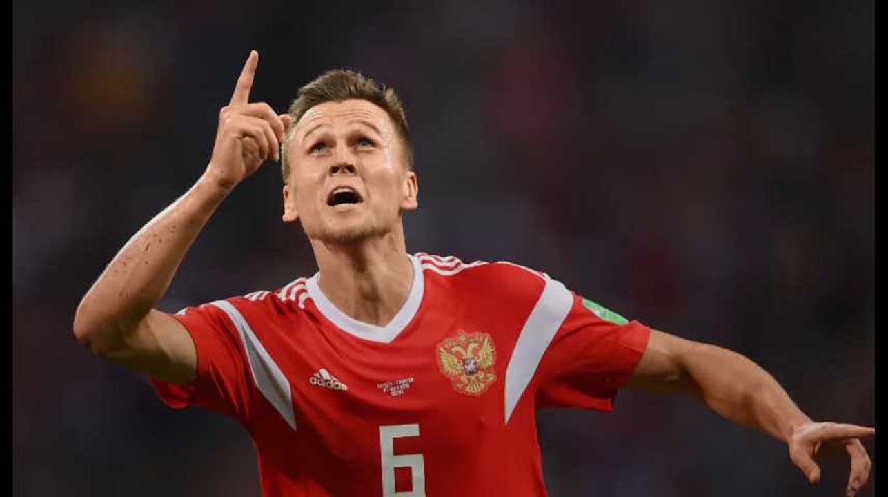Le milieu de terrain russe de 27 ans Denis Cheryshev est prêté au FC Valence par Villarreal.