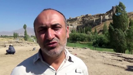 Van'da 2700 Yıllık Urartulu Kadının Ayak İzine Rastlandı