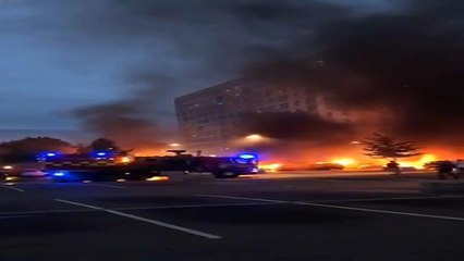 В Швеции за ночь сгорели около ста машин