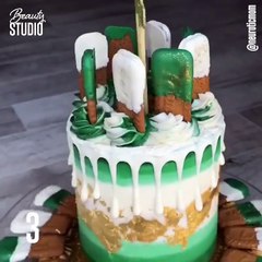 These cakes have the best decorations!