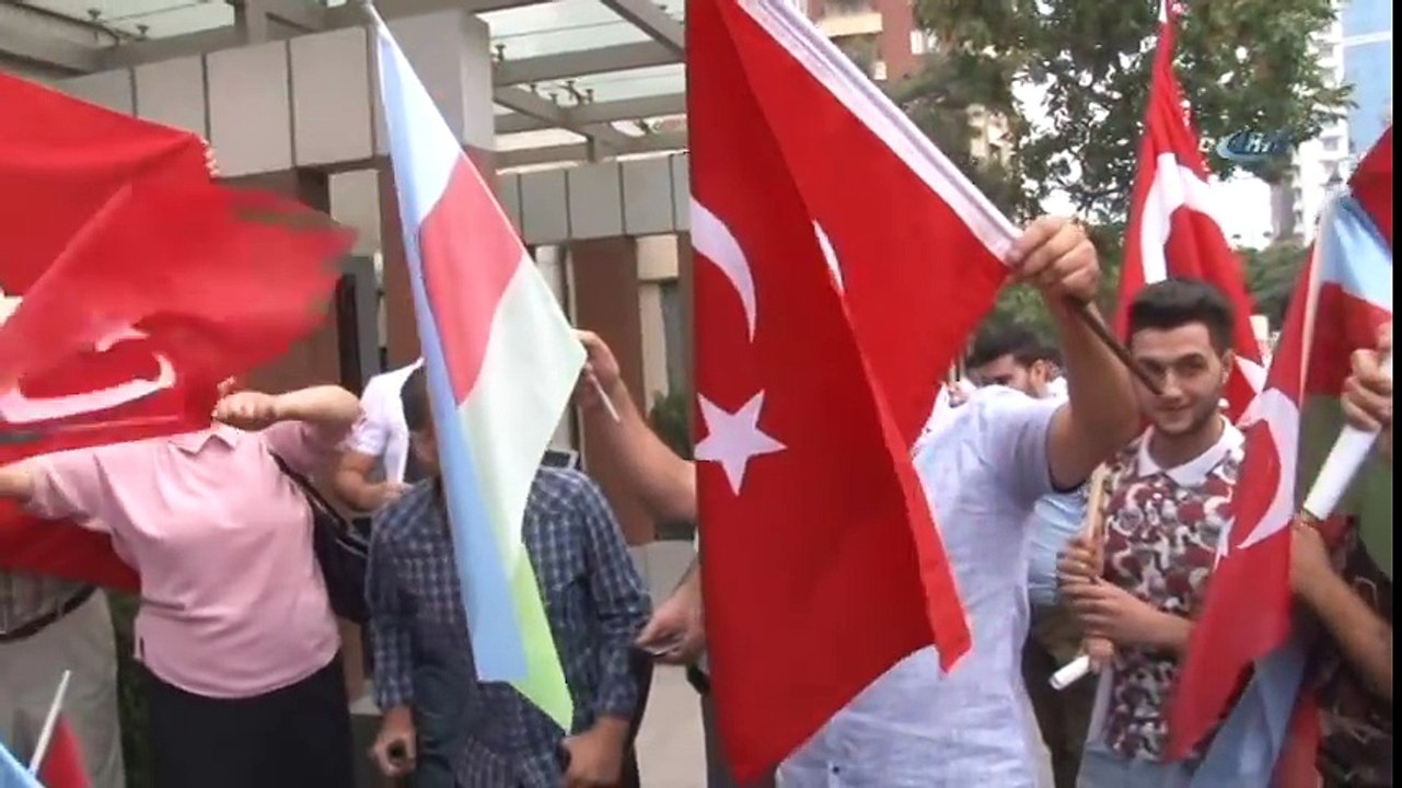 Azerbaycan’da ABD’nin Türkiye’ye Yönelik Yaptırımları Protesto Edildi