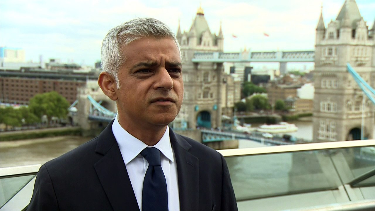 Sadiq Khan praises Westminster incident emergency crews