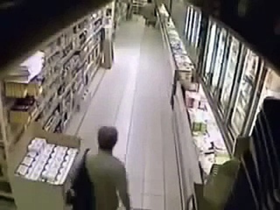 The woman who poops at the supermarket