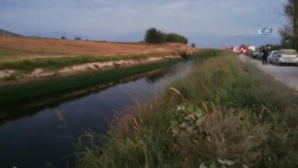 Sulama Kanalına Düşen Koyununu Kurtarmak İsterken Canından Oldu
