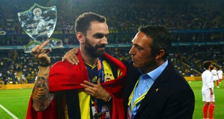 Fenerbahçe'de Ramil Guliyev'e Plaket Verildi