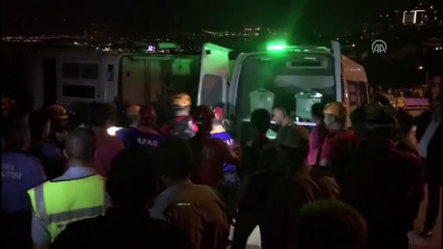 Osmangazi'de otobüs devrildi (2) - BURSA