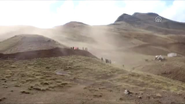 Hamile Kadın Askeri Helikopter ile Hastaneye Taşındı