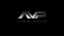 AVP:  Aliens vs Predator (2004) Trailer - SPANISH
