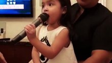 Zia singing