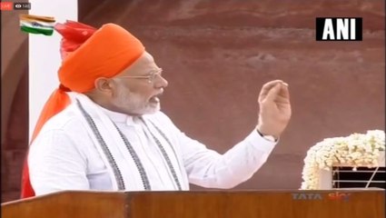 சுதந்திர தினம்... செங்கோட்டையில் பிரதமர் மோடி