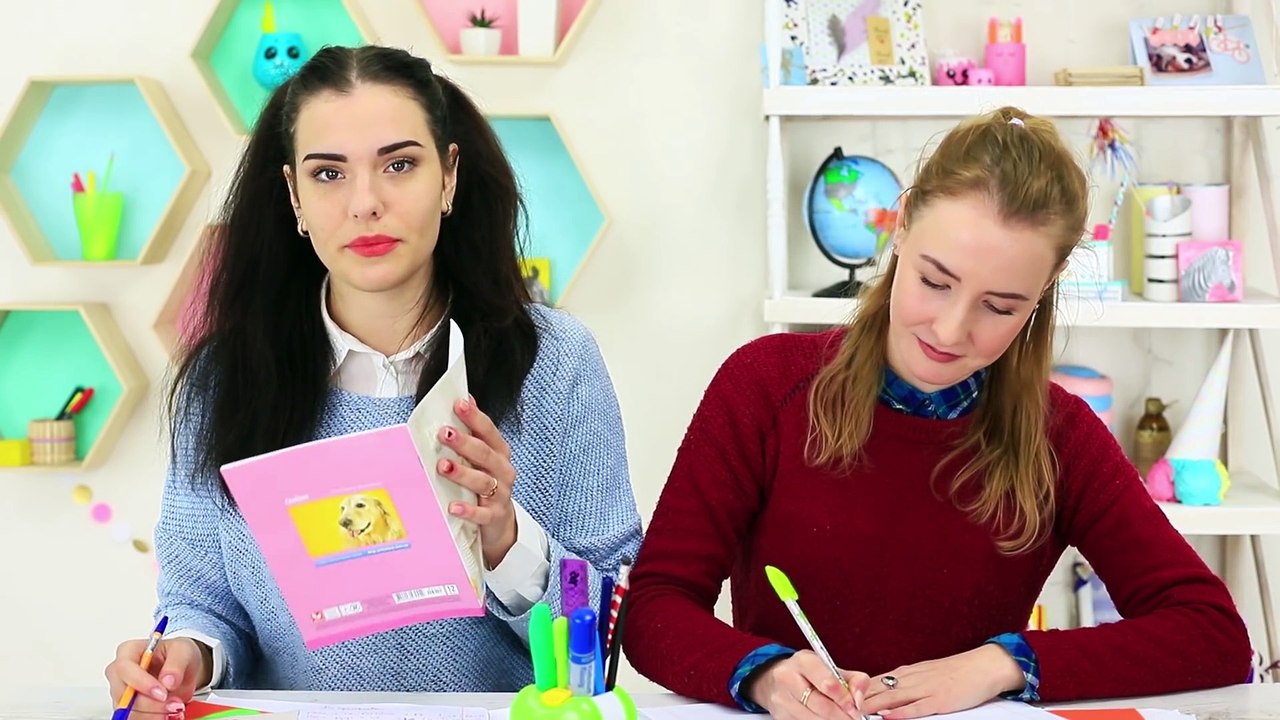 16 BLAGUES QU'UN ÉLÈVE PUISSE FAIRE A UN PROFESSEUR! BLAGUES A FAIRE EN COURS | Troom Troom FR