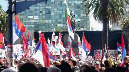 Mujica deja su cargo de senador en Uruguay