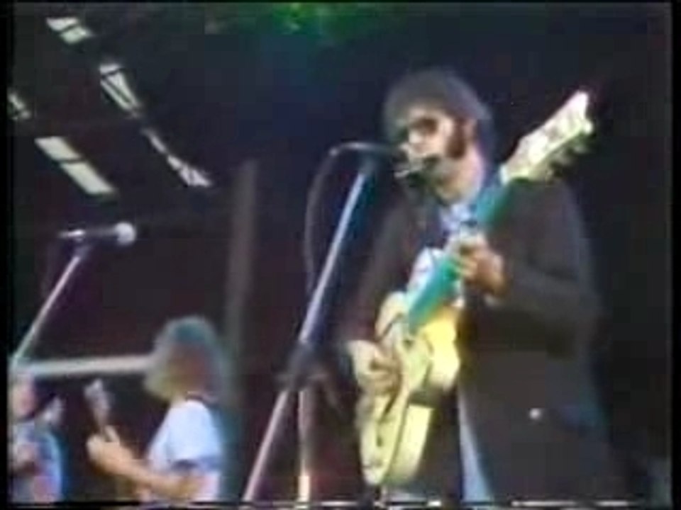 TRACES. NEIL YOUNG - CSN&Y