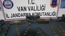 Van'da Biri Sağ 2 Terörist Ele Geçirildi