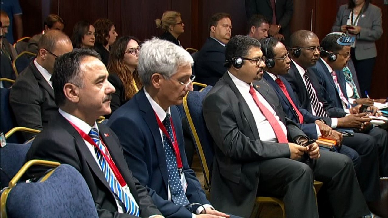 Dışişleri Bakanı Çavuşoğlu:  '90 gün içinde yönetim bir rapor verecek, bu süreçte bir teslimat olmayacak. Türkiye zaten ikisi teslim aldı. Pilotlarımız orada ve eğitim süreci devam edecek'