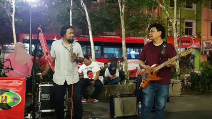 Gitaris otaii panggil suruh bagi satu lagu