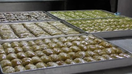 Dolar Bozdurana Bayram Tatlısı Bedava