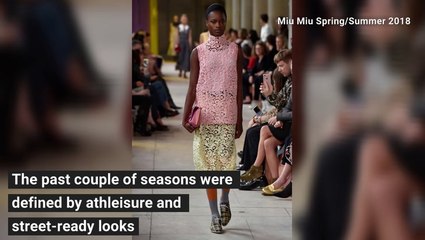 Pencil Skirts Are Back in The Spotlight for Spring 2018