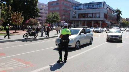 Hatalı Sürücüye "Kırmızı Düdük"