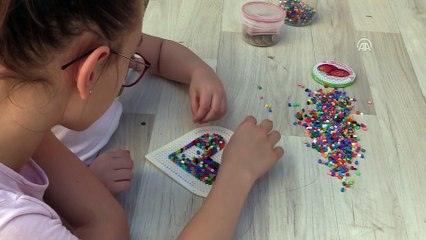 Sattıkları takılarla sokak hayvanlarını besliyorlar - KARABÜK