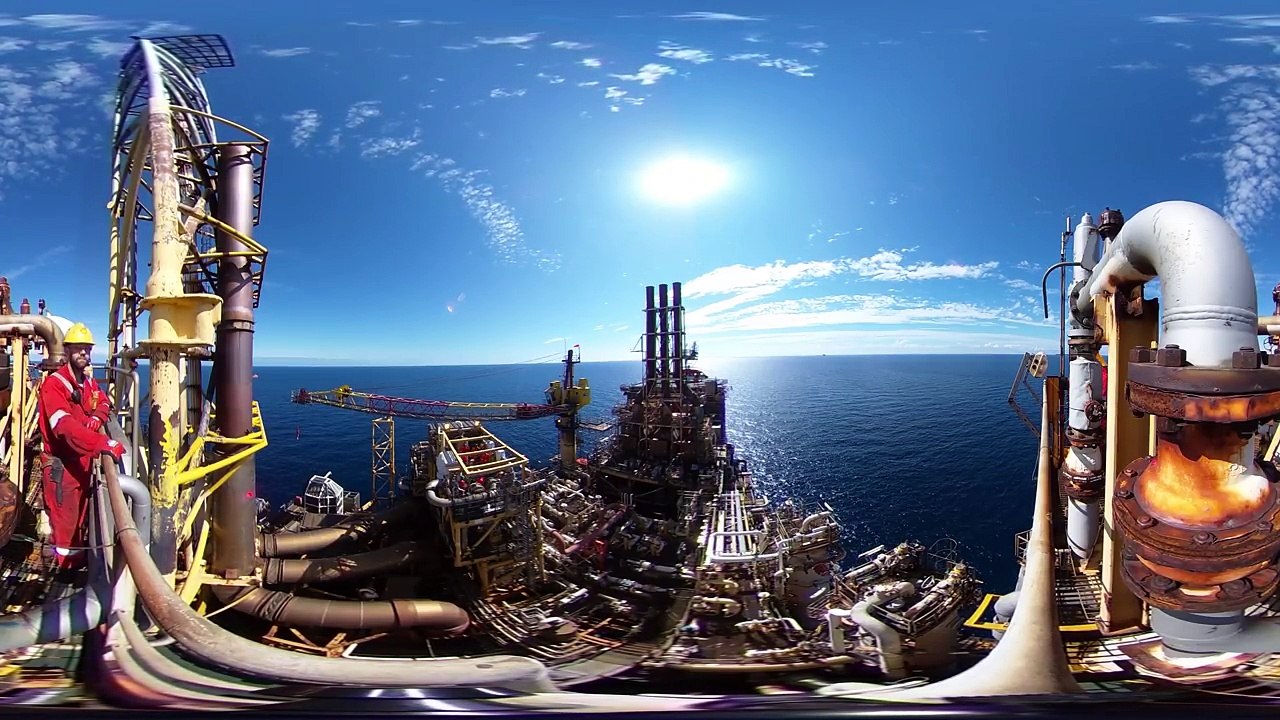 In 360- Life on an Oil Rig- BBC News