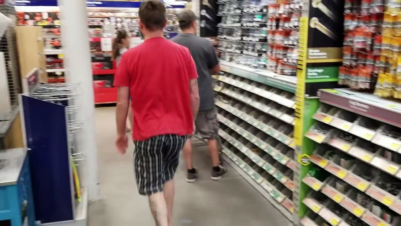 I Turn a Stainless Steel Bolt into a Beautiful little Hunting Knife