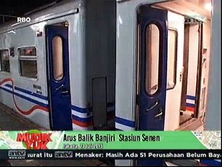 Arus Balik Banjiri Stasiun Pasar Senen