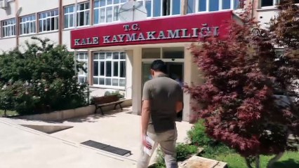 Bir aylık muhtarlık maaşını devlete bağışladı - DENİZLİ