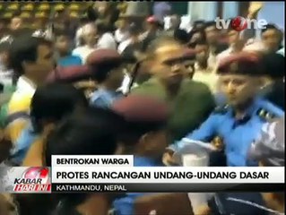 Protes Rancangan UU, Massa Lempar Kursi ke PM Nepal