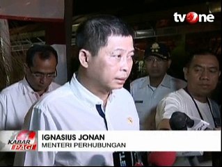 Menteri Perhubungan Penumpang Batal Terbang Dialihkan Naik Bus
