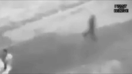 In the Philippines, a Ghost appeared in the middle of a busy road