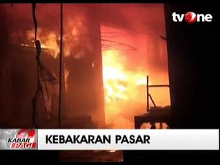 50 Kios Pasar Lubuk Buaya Padang Ludes Terbakar