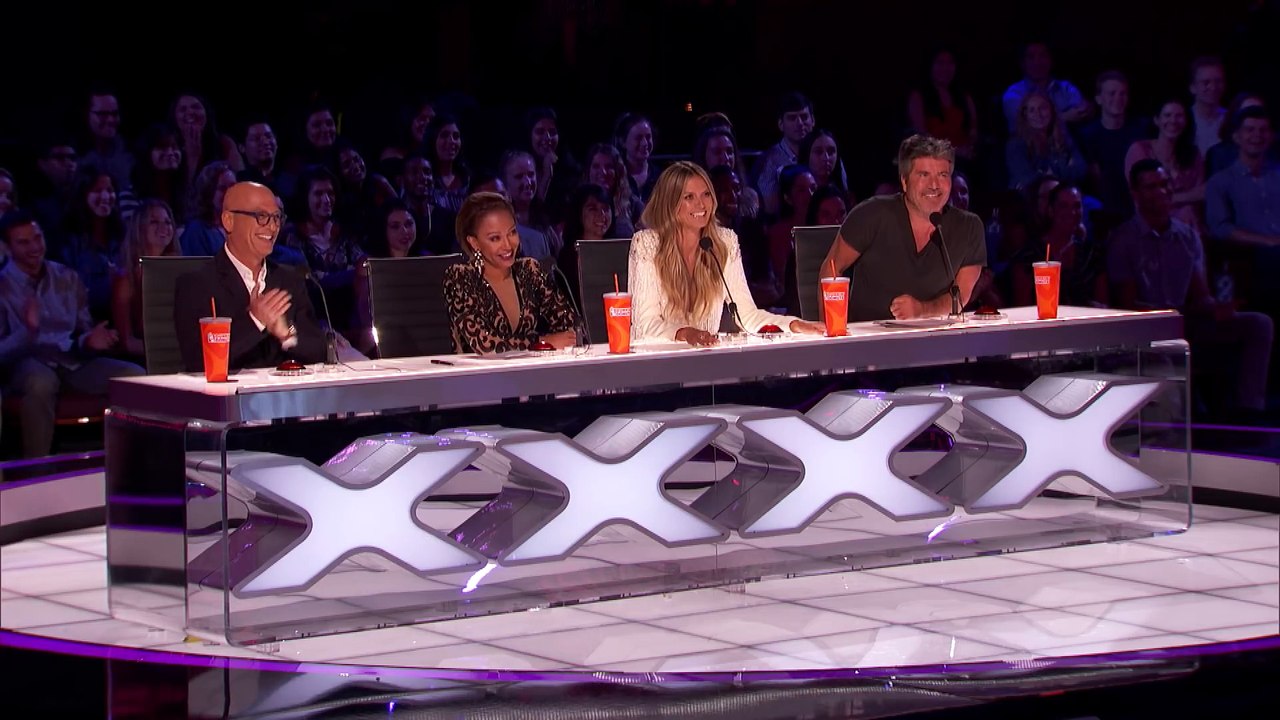 America's Got Talent 2018 - Vicki Barbolak- Hilarious Comedian Chats About Being 'Trailer Nasty'