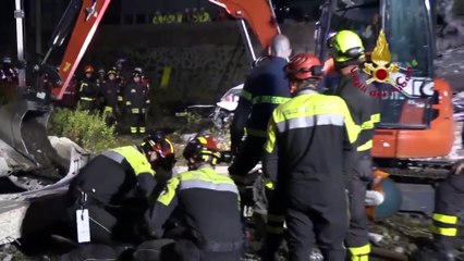 Policía rebaja a 38 la cifra de fallecidos en el puente de Génova
