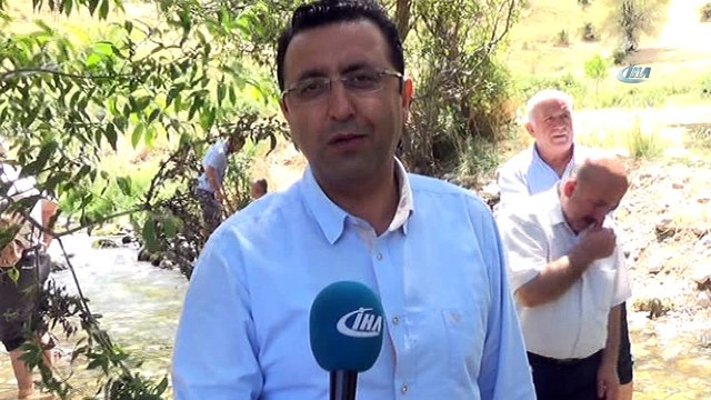 Terör bitti, bölgeye huzur geldi...Terörden temizlenen dağlar ve yaylalar gezgin arıcıların konaklama mekanı oldu