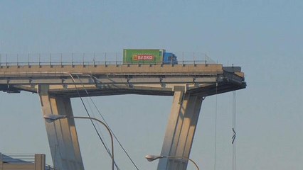 Генуя: "Власти тоже виноваты"