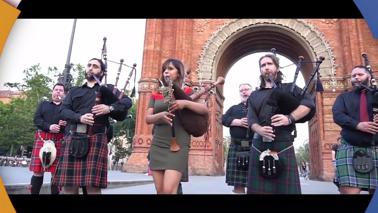 Amazing Grace - Stunning Bagpipes Band