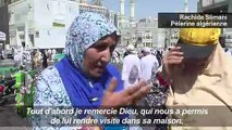 Des musulmans prient à la Kaaba avant le début du hajj