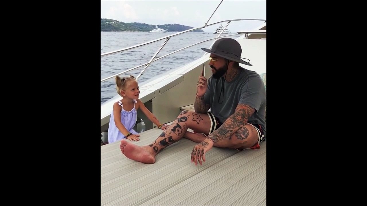 Quand ta fille balance ton portable à la mer parce que tu ne t'occupes pas d'elle