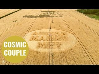 Man proposes to sci-fi fan girlfriend in a CROP CIRCLE