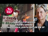 Público e ativistas fazem cordão de proteção a Judith Butler em SP