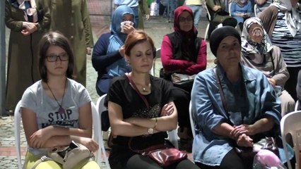 Depremde hayatını kaybeden vatandaşlar Kavaklı Sahili'nde törenle anıldı - KOCAELİ