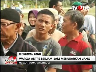 Tukarkan Uang Baru, Warga Medan Rela Antre Berjam-Jam