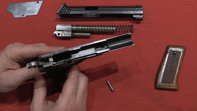 Forgotten Weapons - W+F Bern P47 Experimental Gas-Delay Pistol