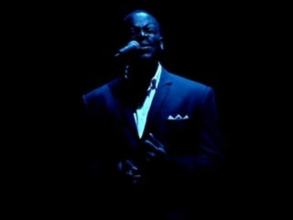 Sade haunte me (live)