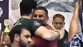 Pakistani boy Beats Indian boy so easily - Arm Wrestling by pk Entertainment HD , Tv series online free fullhd Mvs cinema comedy 2018