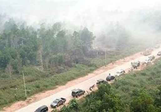 Indonesian Police and Military Battle Forest Fires in West Kalimantan