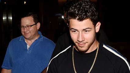 Priyanka Chopra Engagement Party: Nick Jonas arrives in India with parents: Watch Video | FilmiBeat