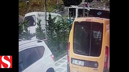 ümraniye’de yolcu otobüsü minibüse çarptı