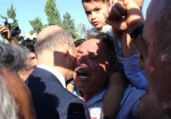 Şehit Babası Cenazede Bakan Soylu'ya Sarıldı: İntikamlarını Alın
